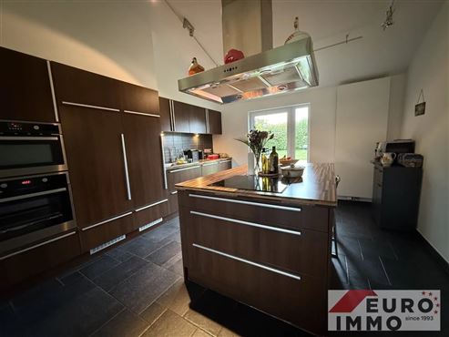 Seltene Gelegenheit: hochwertig und stilvoll renovierter Bungalow mit traumhaftem Weitblick in ruhiger Grünlage