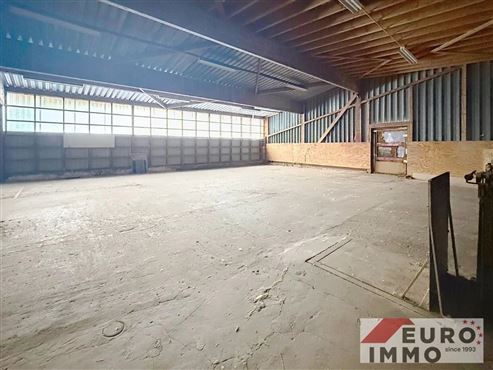 Zentrale Lage, viel Raum & viele Möglichkeiten: Lager- und Nutzungshalle – ideal für Gewerbe, Handwerk oder Privat