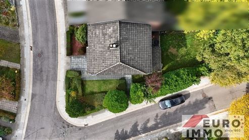Zeitloses Reiheneckhaus mit Garage und Garten im deutsch-belgischen Grenzgebiet – ein Zuhause zum Wohlfühlen!