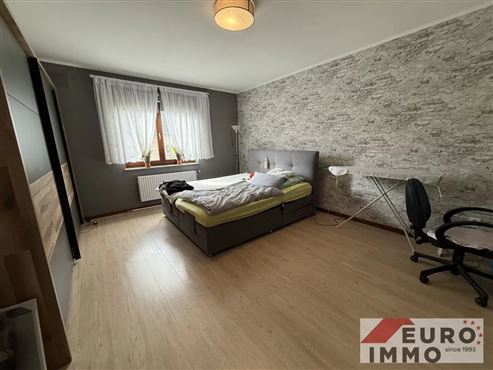 Zeitloses Reiheneckhaus mit Garage und Garten im deutsch-belgischen Grenzgebiet – ein Zuhause zum Wohlfühlen!