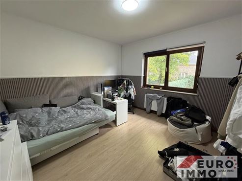 Zeitloses Reiheneckhaus mit Garage und Garten im deutsch-belgischen Grenzgebiet – ein Zuhause zum Wohlfühlen!