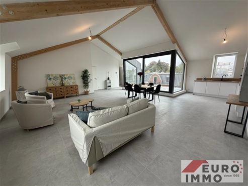 Anspruchsvolles Wohnen in einer exklusiven Penthouse-Wohnung mit außergewöhnlicher Großzügigkeit in zentraler Stadtlage