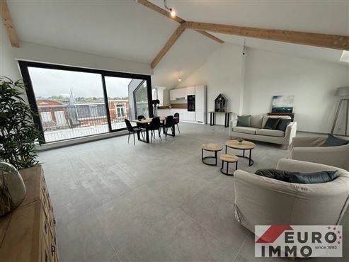 Anspruchsvolles Wohnen in einer exklusiven Penthouse-Wohnung mit außergewöhnlicher Großzügigkeit in zentraler Stadtlage
