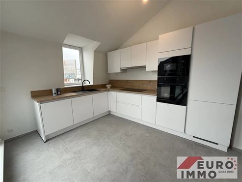 Anspruchsvolles Wohnen in einer exklusiven Penthouse-Wohnung mit außergewöhnlicher Großzügigkeit in zentraler Stadtlage