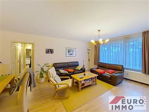 Solide Kapitalanlage oder neues Zuhause? Gepflegte Stadtwohnung mit Balkon und Garage