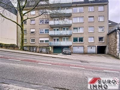 Solide Kapitalanlage oder neues Zuhause? Gepflegte Stadtwohnung mit Balkon und Garage - 4700 Eupen, Belgien 