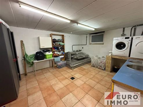 Willkommen in Ihrer exklusiven Familienvilla mit höchstem Wohnkomfort in naturverbundener Lage