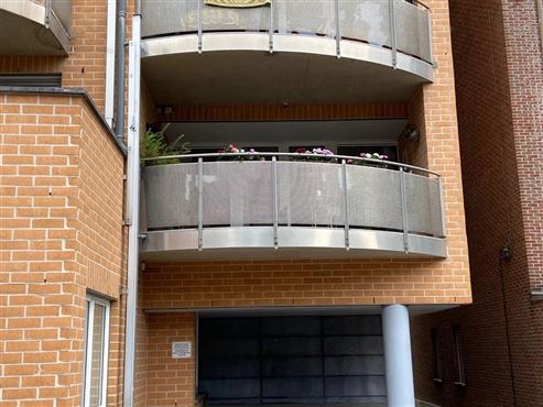 Im Herzen von Eupen – zeitgemäße und elegante Stadtwohnung mit großer Terrasse, Parkblick, Tiefgaragenstellplatz und Keller!