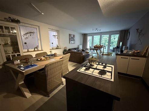 Im Herzen von Eupen – zeitgemäße und elegante Stadtwohnung mit großer Terrasse, Parkblick, Tiefgaragenstellplatz und Keller!