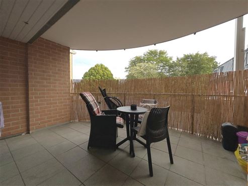 Im Herzen von Eupen – zeitgemäße und elegante Stadtwohnung mit großer Terrasse, Parkblick, Tiefgaragenstellplatz und Keller!