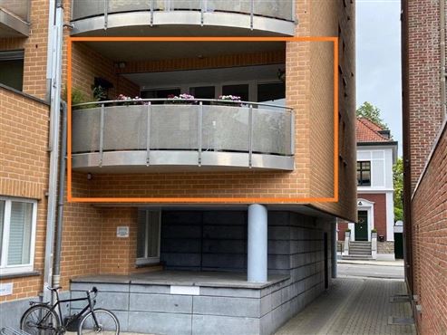 Im Herzen von Eupen – zeitgemäße und elegante Stadtwohnung mit großer Terrasse, Parkblick, Tiefgaragenstellplatz und Keller!