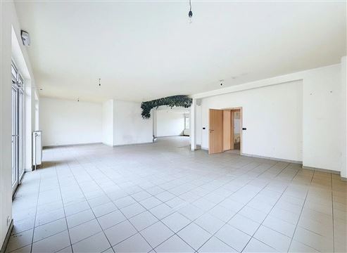 Individuell gestaltbare Wohnung im Zentrum von Sankt Vith – Raum für Ihre Ideen!