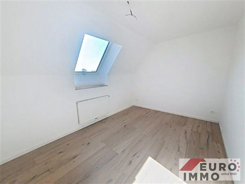 Stilvolles und modernes Wohnen nahe aller Annehmlichkeiten im Grenzgebiet – Duplex-Wohnung mit Gartennutzung und Garage