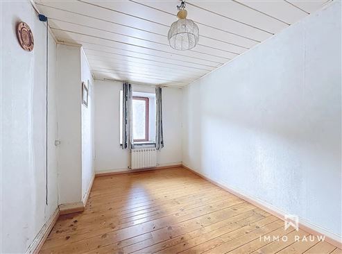 Einzigartige Immobilie im Herzen von Burg-Reuland – Ehemaliges Gasthaus mit Burgblick