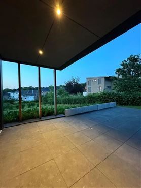 Exklusive Duplex-Wohnung mit Bungalow Charakter in begehrter Wohnlage: Stadtnah, ruhig und umgeben von Natur – Waldnähe inklusive