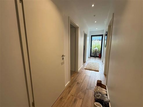 Exklusive Duplex-Wohnung mit Bungalow Charakter in begehrter Wohnlage: Stadtnah, ruhig und umgeben von Natur – Waldnähe inklusive