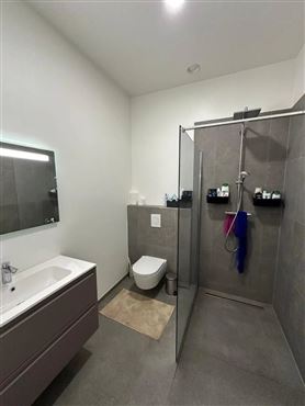 Exklusive Duplex-Wohnung mit Bungalow Charakter in begehrter Wohnlage: Stadtnah, ruhig und umgeben von Natur – Waldnähe inklusive