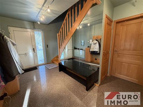 Ein Haus – zwei Wohneinheiten: Gepflegtes EFH mit separater Einliegerwohnung in grüner, ruhiger Lage und schneller Anbindung an zahlreiche Annehmlichkeiten