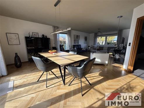 Ein Haus – zwei Wohneinheiten: Gepflegtes EFH mit separater Einliegerwohnung in grüner, ruhiger Lage und schneller Anbindung an zahlreiche Annehmlichkeiten