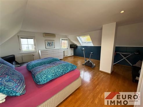 Ein Haus – zwei Wohneinheiten: Gepflegtes EFH mit separater Einliegerwohnung in grüner, ruhiger Lage und schneller Anbindung an zahlreiche Annehmlichkeiten