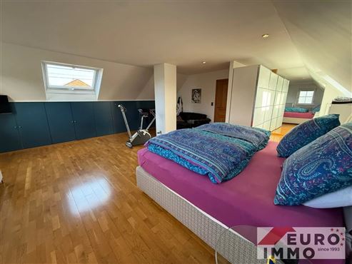 Ein Haus – zwei Wohneinheiten: Gepflegtes EFH mit separater Einliegerwohnung in grüner, ruhiger Lage und schneller Anbindung an zahlreiche Annehmlichkeiten