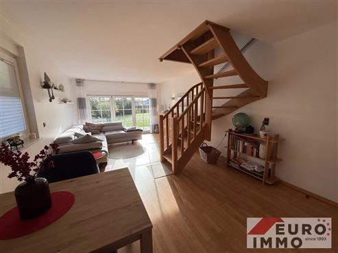 Ein Haus – zwei Wohneinheiten: Gepflegtes EFH mit separater Einliegerwohnung in grüner, ruhiger Lage und schneller Anbindung an zahlreiche Annehmlichkeiten