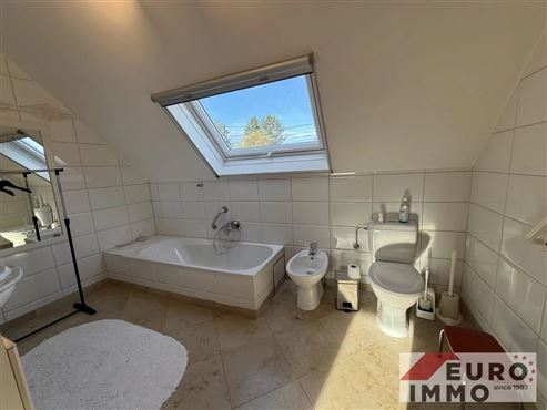 Ein Haus – zwei Wohneinheiten: Gepflegtes EFH mit separater Einliegerwohnung in grüner, ruhiger Lage und schneller Anbindung an zahlreiche Annehmlichkeiten