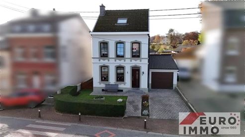 Ein kleines Juwel im Herzen von Membach: Charme und Authentizität in idealer Lage, die dörfliche Ruhe, Natur und hervorragende Erreichbarkeit vereint