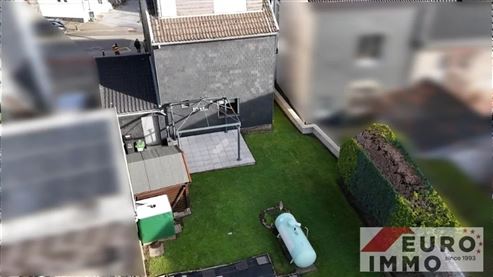 Ein kleines Juwel im Herzen von Membach: Charme und Authentizität in idealer Lage, die dörfliche Ruhe, Natur und hervorragende Erreichbarkeit vereint