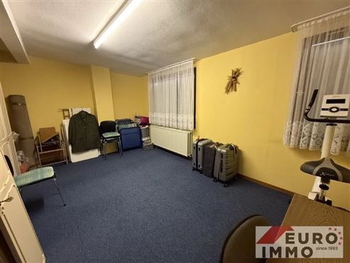 Ein kleines Juwel im Herzen von Membach: Charme und Authentizität in idealer Lage, die dörfliche Ruhe, Natur und hervorragende Erreichbarkeit vereint