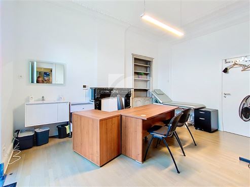 Multidisziplinäre Praxis oder Bürofläche - MONTZEN