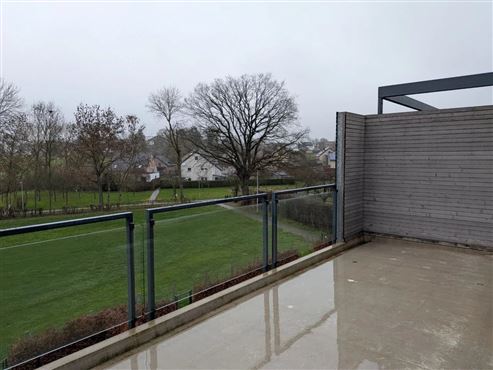 Zeitgemäßes Wohnen mit Komfort und optimaler Urbananbindung – mit Terrasse, Fernblick und Tiefgaragenstellplatz