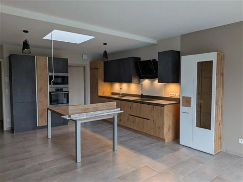 Zeitgemäßes Wohnen mit Komfort und optimaler Urbananbindung – mit Terrasse, Fernblick und Tiefgaragenstellplatz