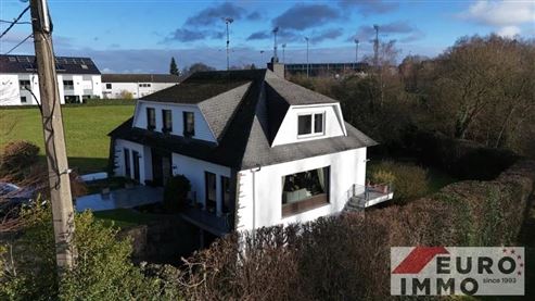 Großzügiges Wohnen mit Weitblick – Raum, Ruhe und Natur in privilegierter Lage EFH mit Einliegerwohnung für vielfältige Wohn- und Arbeitskonzepte!