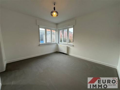 Frisch renovierte Erdgeschoss-Wohnung mit Balkon und Garage in behaglicher Atmosphäre!