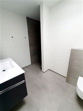 Altersgerechte, barrierefreie und lichtdurchflutete Wohnung mit großzügiger Sonnenterrasse in begehrter Lage