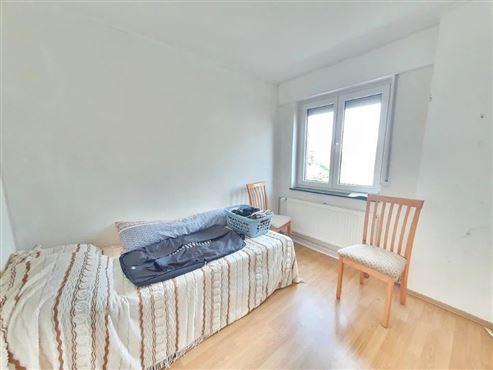 Geräumiges Eckhaus mit Garage und Garten in naturnaher Lage von Walhorn