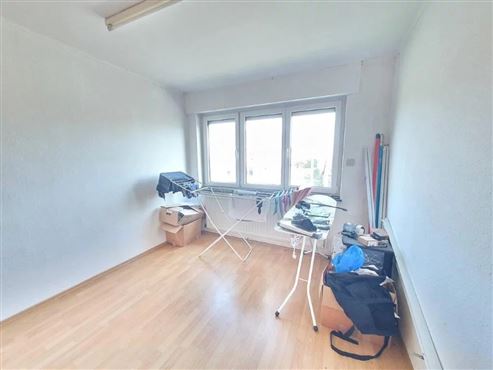 Geräumiges Eckhaus mit Garage und Garten in naturnaher Lage von Walhorn