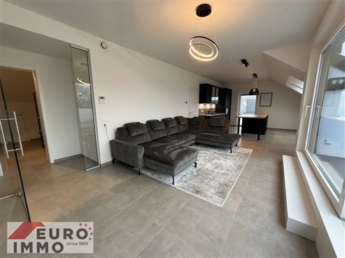 Natur und Mobilität im Einklang – komfortable Dachgeschosswohnung mit modernem, warmem Wohngefühl und optimaler Grenzanbindung an Luxemburg