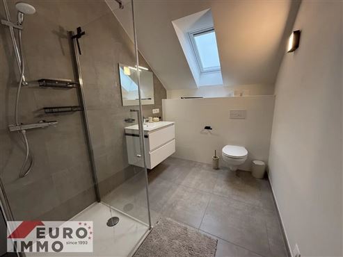 Natur und Mobilität im Einklang – komfortable Dachgeschosswohnung mit modernem, warmem Wohngefühl und optimaler Grenzanbindung an Luxemburg