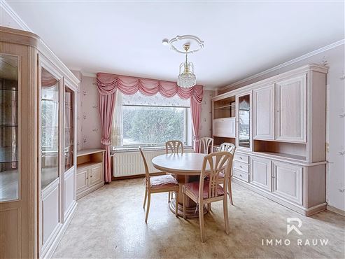 Großzügiges Einfamilienhaus mit Garten in Hinderhausen!