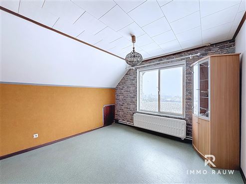 Großzügiges Einfamilienhaus mit Garten in Hinderhausen!