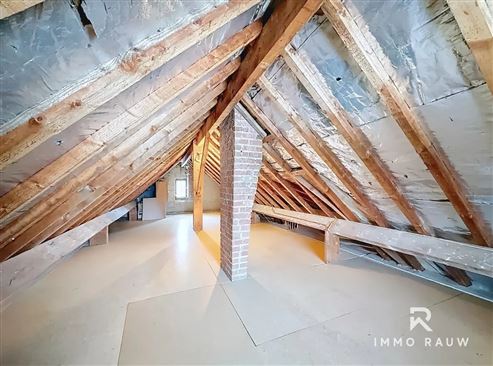 Großzügiges Einfamilienhaus mit Garten in Hinderhausen!