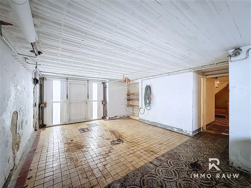 Großzügiges Einfamilienhaus mit Garten in Hinderhausen!