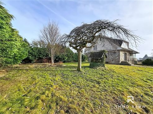 Großzügiges Einfamilienhaus mit Garten in Hinderhausen!