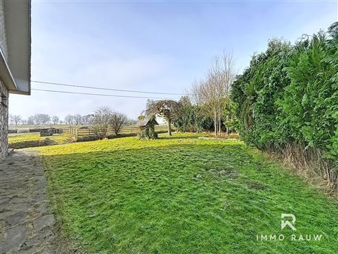 Großzügiges Einfamilienhaus mit Garten in Hinderhausen!
