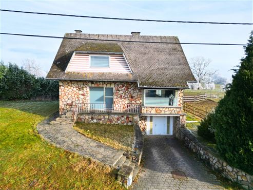 Großzügiges Einfamilienhaus mit Garten in Hinderhausen!