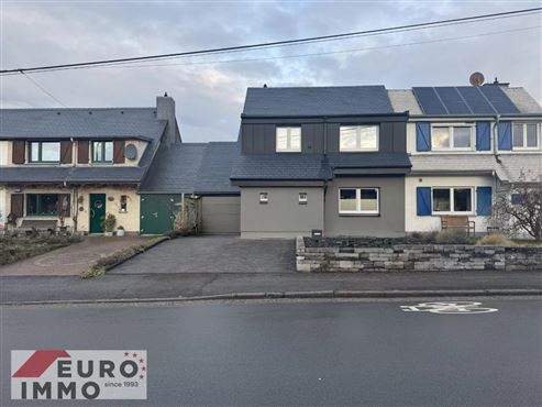 Einziehen & wohlfühlen: Vollständig renoviertes und modernisiertes Einfamilienhaus in idealer Grenzlage