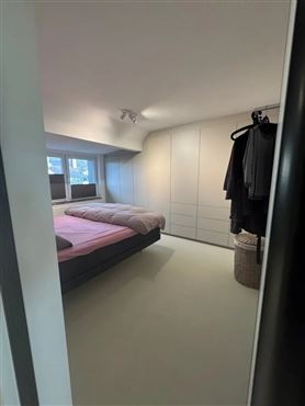 Einziehen & wohlfühlen: Vollständig renoviertes und modernisiertes Einfamilienhaus in idealer Grenzlage