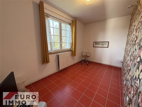 Außergewöhnliche Adresse als Haupt- oder Zweitwohnsitz: prestigeträchtiges Duplex mit Charme, Gemeinschaftspool und großer Terrasse in privilegierter Naturlage im Herzen des französischen Jura